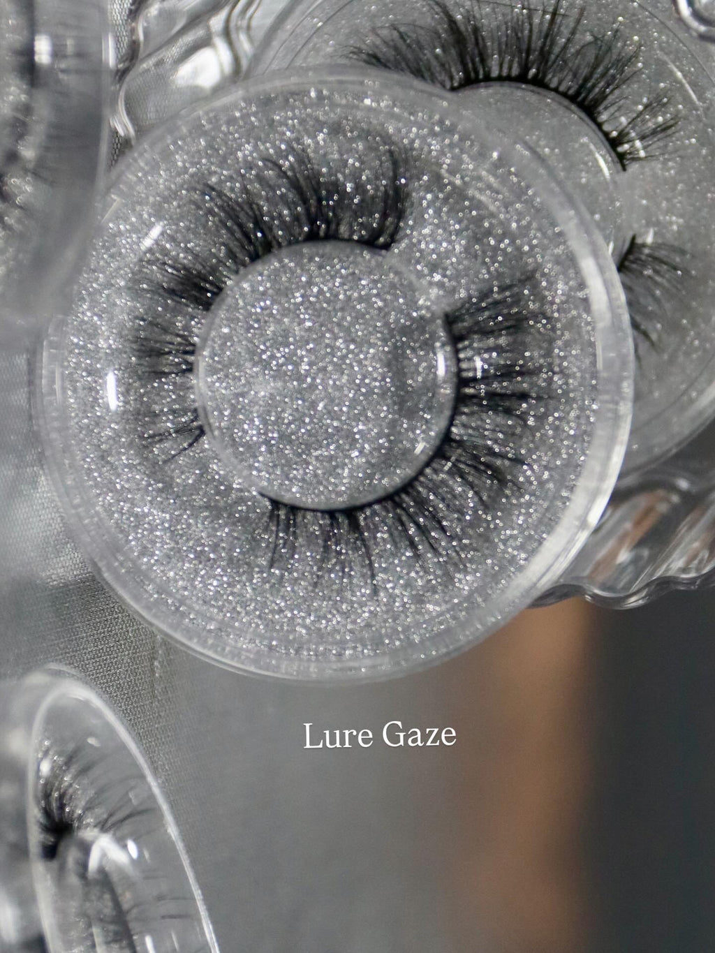Lure Gaze