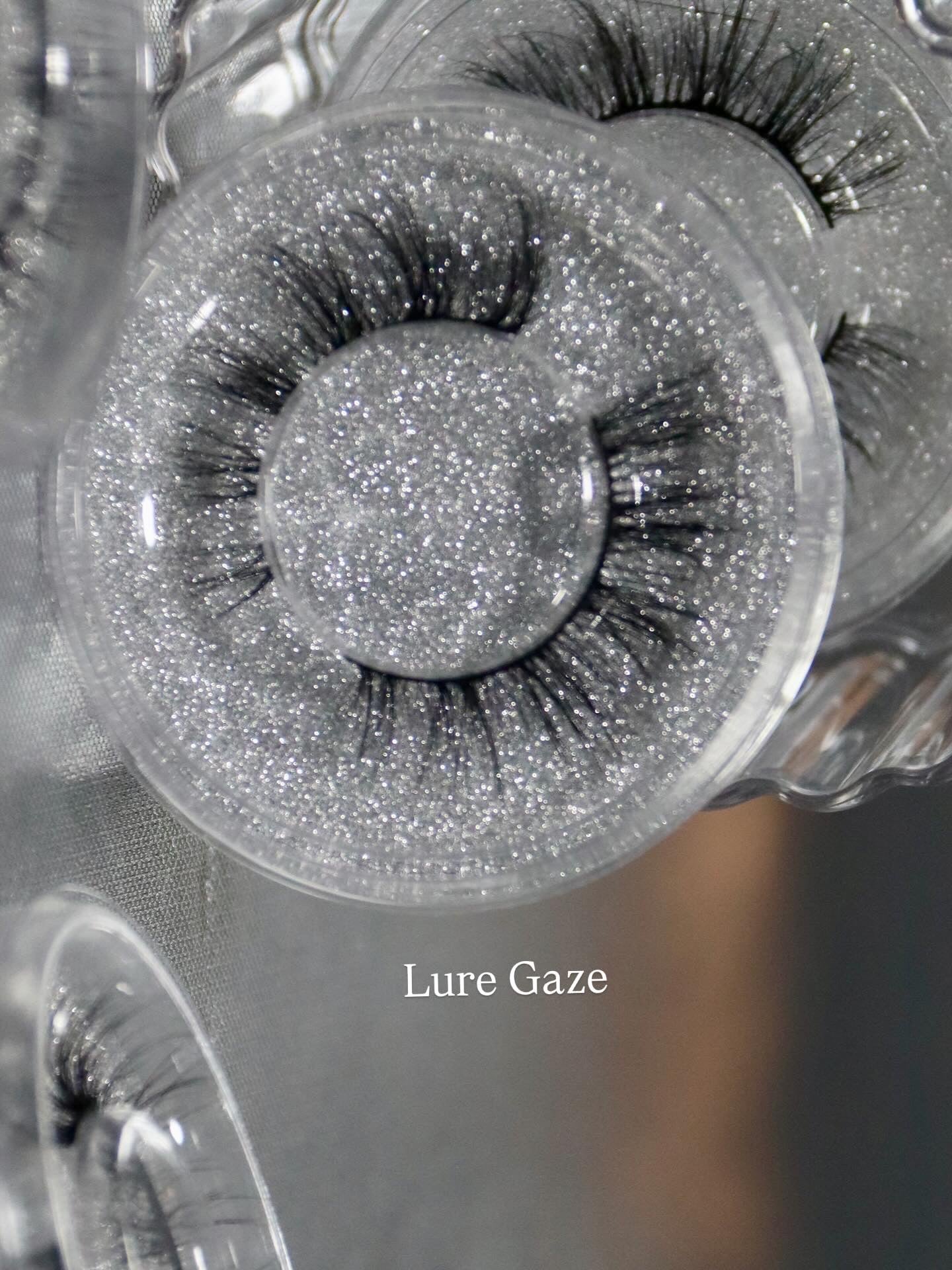 Lure Gaze